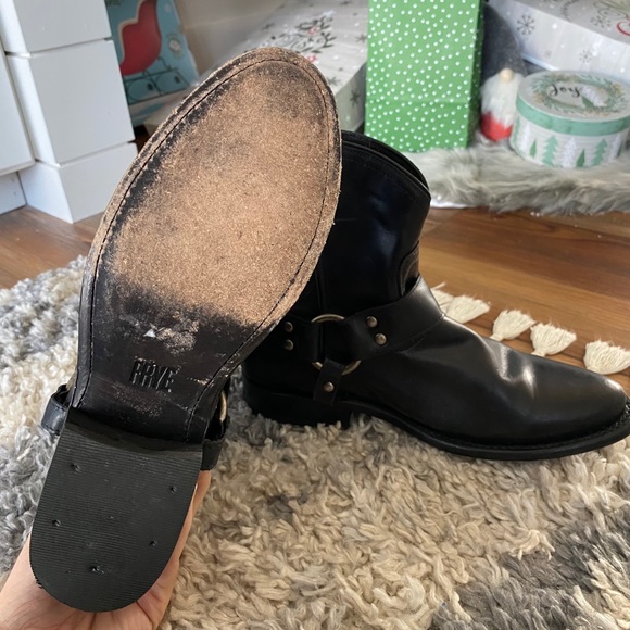 Frye Wyatt Black Harness Boot, Size 6 EUC - Picture 2 of 3